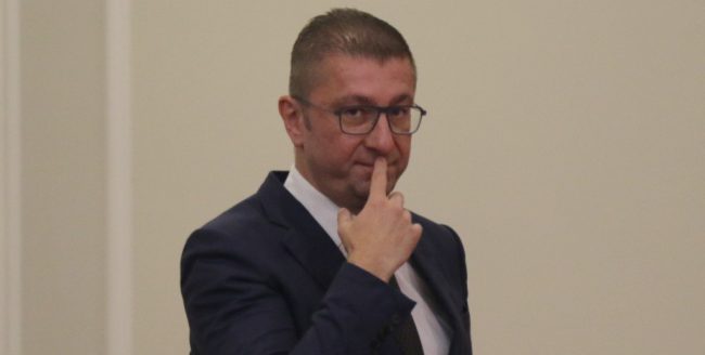 НАЈГОЛЕМИОТ ПРОБЛЕМ ВО СУДСТВОТО Е НЕЗАВИСНОСТА, ПОТКОПАНА ОД ПОСТОЈАНО МЕШАЊЕ НА СИТЕ ВЛАСТИ, МУ РЕКОА СУДИИТЕ НА ПРЕМИЕРОТ МИЦКОСКИ