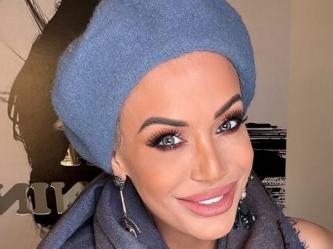 Душица Јаковљевиќ во опуштено издание: Фановите воодушевени од нејзините извајани нозе на новата фотографија од салонот за убавина