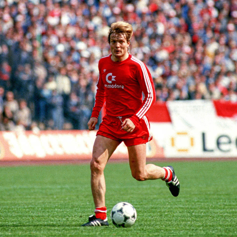 Данецот кој одиграл две средби за Баерн и за Данска во една вечер