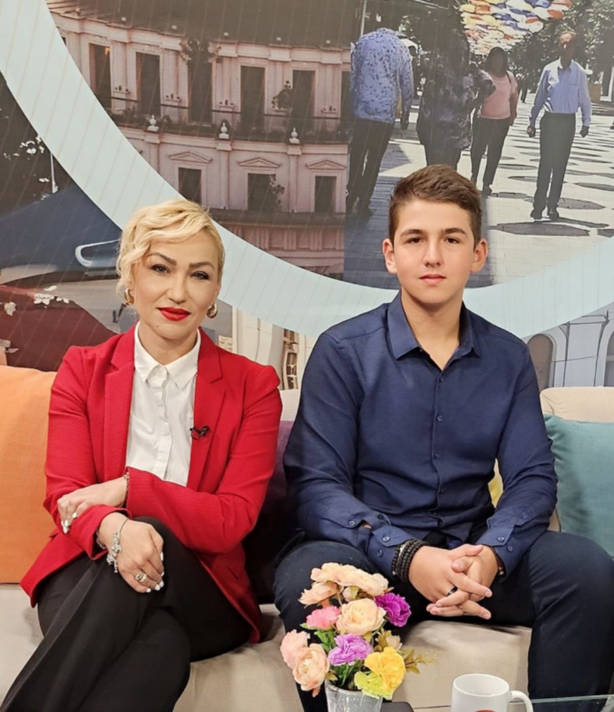 Од семејна приказна до национална мисија: Бесплатни курсеви што ја менуваат иднината на илјадници талентирани деца од Македонија