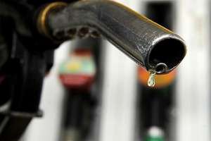 Поскапуваат горивата