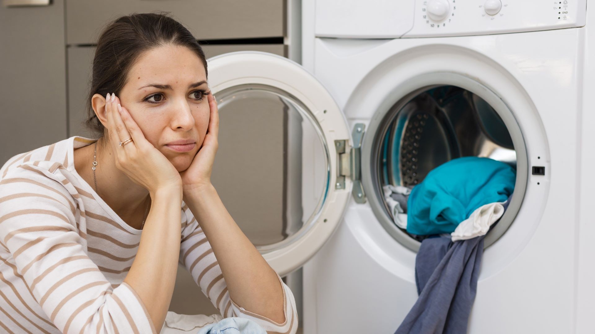 E1, E2, E3... Што значат најчестите кодови за грешка на машината за перење алишта?