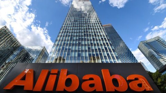 Белата куќа тврди дека „Алибаба“ ѝ помага на Кина во воените операции против Америка