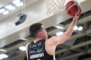 Јакимовски одличен против еден од најдобрите тимови во Еврокупот