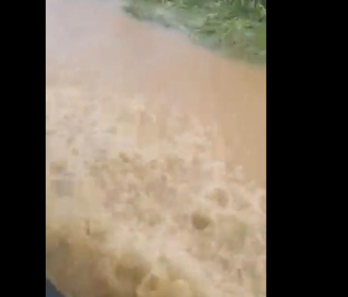 Пријавени поплави по обилните врнежи низ Македонија