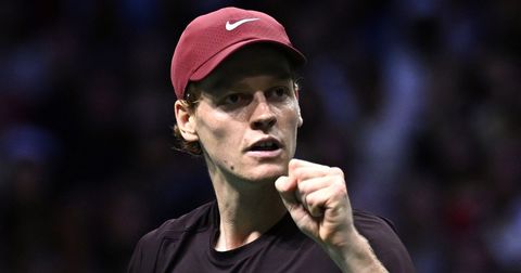 Синер со убедлив триумф над Оже-Алијасим го започна Мастерсот во Торино