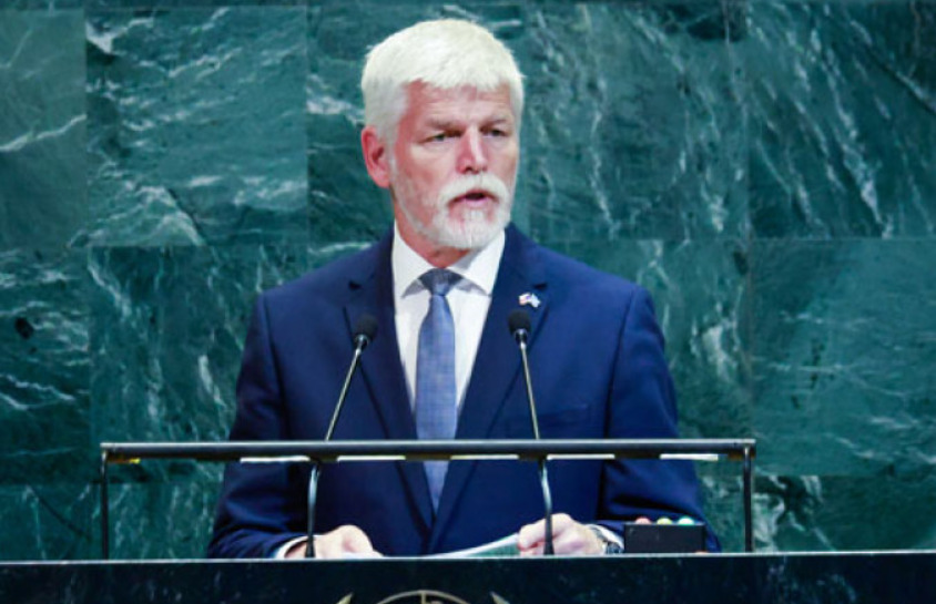 Претседателот на Чешка: Руските нарушувања на воздушниот простор на НАТО мора да бидат запрени со сила