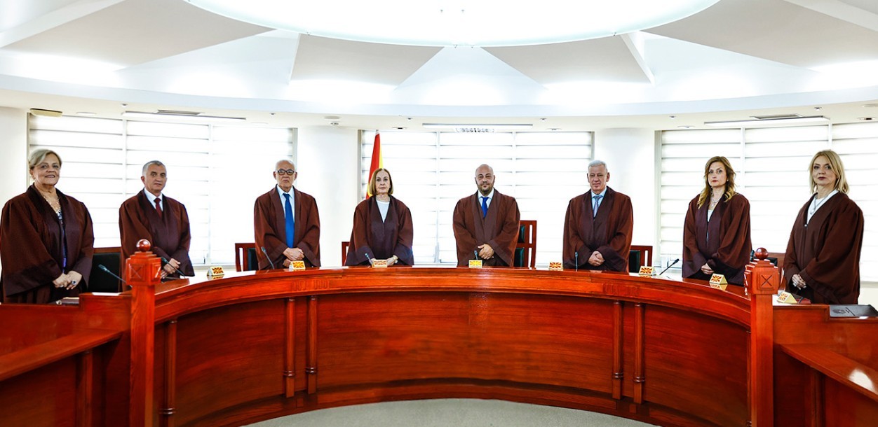 „Тезите дека СДСМ преку Добрила Кацарска сака да ви го земе покачувањето се недозволиви“: Уставен суд со остра реакција