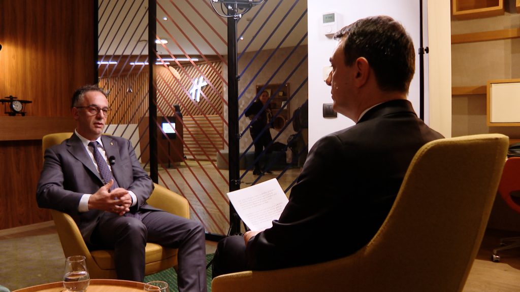 Ако се приоритет, зошто за изградба на болниците во Кичево и во Штип има само по 55 илјади евра за 2026 г. – одговара министерот за здравство