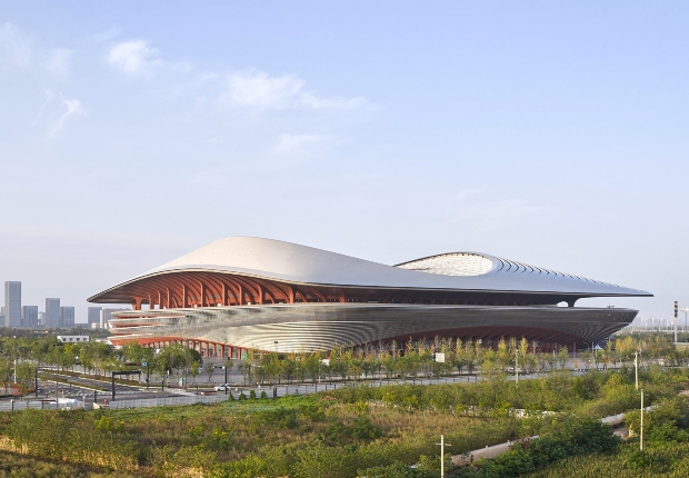 Стадион на Zaha Hadid Architects отворен во Сиан, Кина