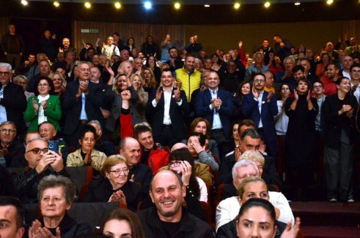 Филипче да ги почне кадровските промени од Битола, бараат социјалдемократи од Битола