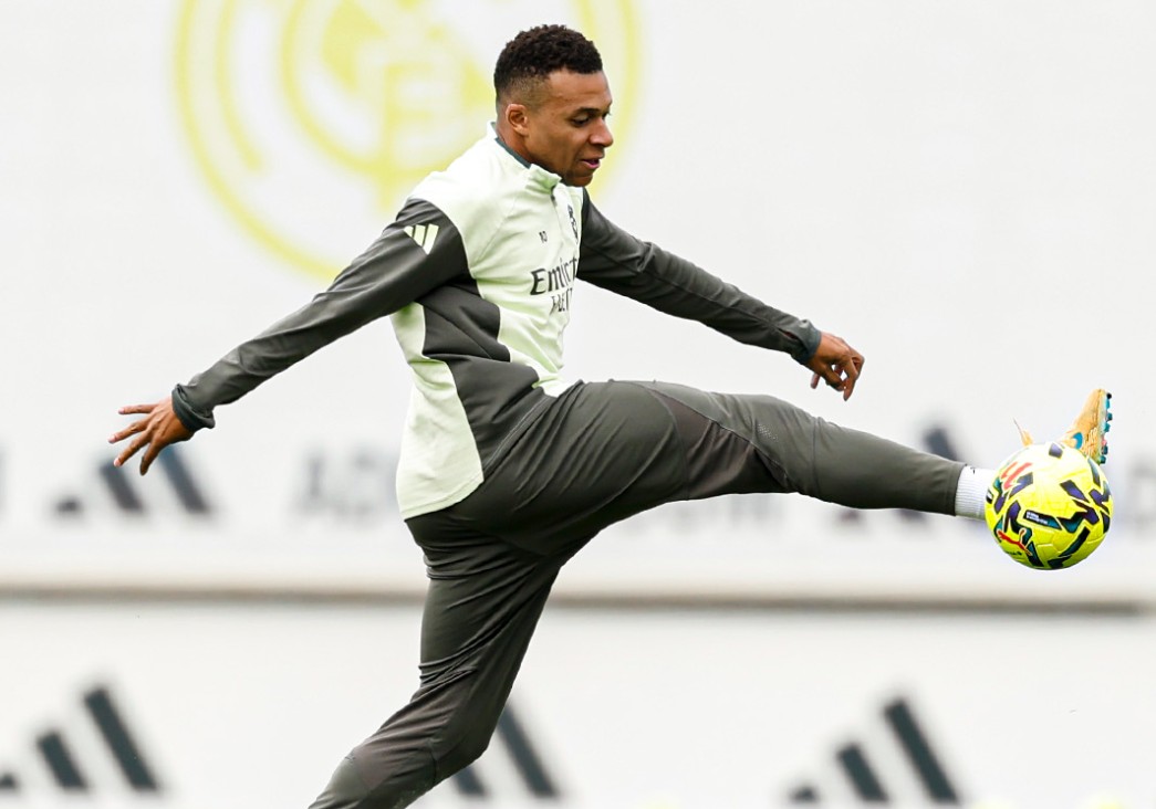 Mбапе ги налути Французите: Повреден „летна“ за Дубаи на – падел!