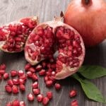 Чудото на есента: Калинката е повеќе од вкусно овошје