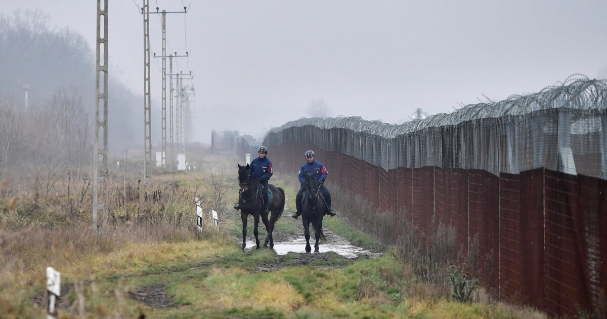 Унгарија испрати нов контингент полицајци на границата со Србија и Бугарија