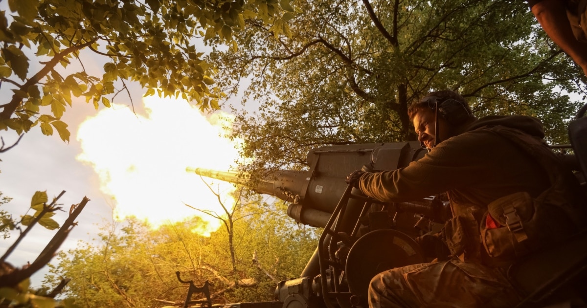 Поранешен романски сенатор приведен поради наводен поткуп од 1,1 милион долари во шема за трговија со оружје