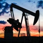 Цените на нафтата паѓаат втора недела по ред: Не се очекува значително зголемување на побарувачката