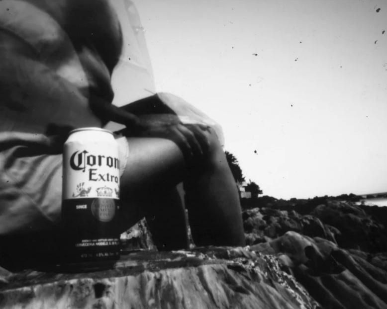 Пивото Corona ја прославува својата 100-годишнина со фотографии направени од сонцето