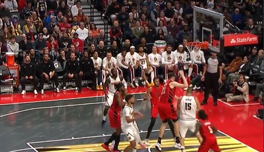 Нова луда асистенција на Јокиќ од кош на кош