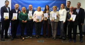 Доделени наградите „13 Ноември“: Поп Ацев спортист, Кире Лазаров и Алкалоид најуспешни, признание и за „ЕКИПА“ (ФОТОГАЛЕРИЈА)