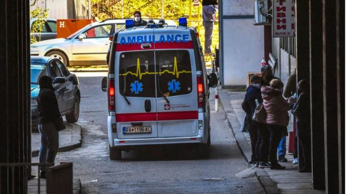 МИГРАНТ ПОЧИНА ВО КЛИНИКАТА „МАЈКА ТЕРЕЗА“ Обдукцијата ќе утврди што ја предизвикало трагедијата