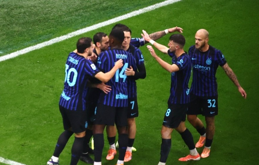 Грабеж во Италија: Разбојници влегле во домот на фудбалер на Интер!