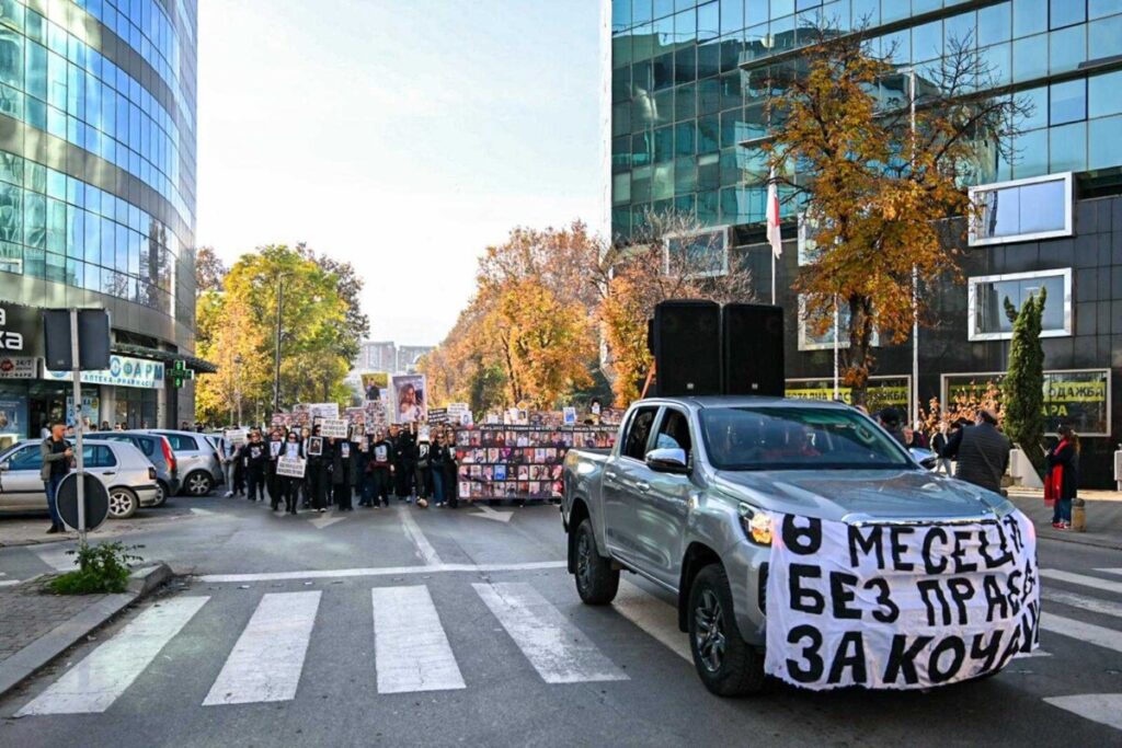 Емоции и револт на „Маршот на ангелите“: Граѓаните бараат правда за Кочани