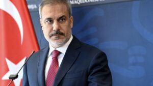 Фидан: Војната меѓу Украина и Русија на крајот ќе заврши со преговори, тие мора да се одржат во Турција