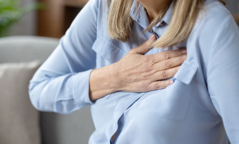 Жените често го игнорираат овој симптом: Како да познаете дека имате срцев удар?!