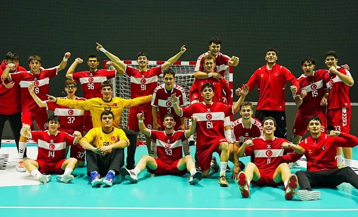 Историја за Турција – по 20 години ќе игра на ЕП, еве ги можните ривали на Македонија