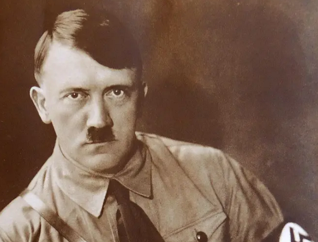 Хитлер имал генетско сексуално нарушување, откри ДНК анализа