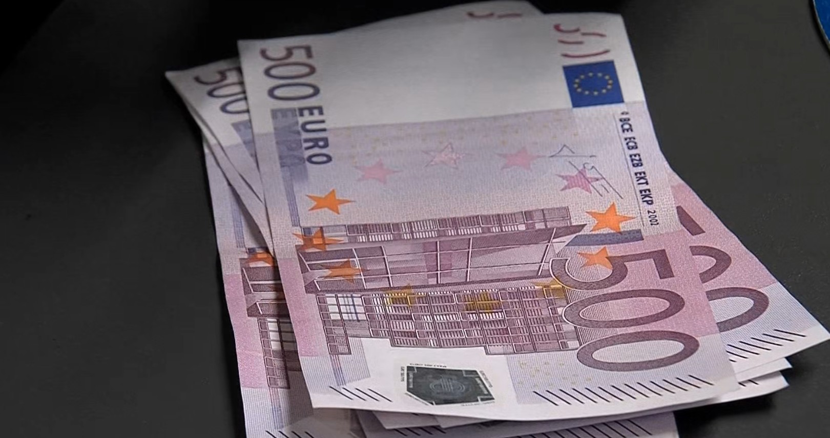 Просечната плата во септември зголемена за 156 денари, статистика пресмета дека изнесува 45.466 денари