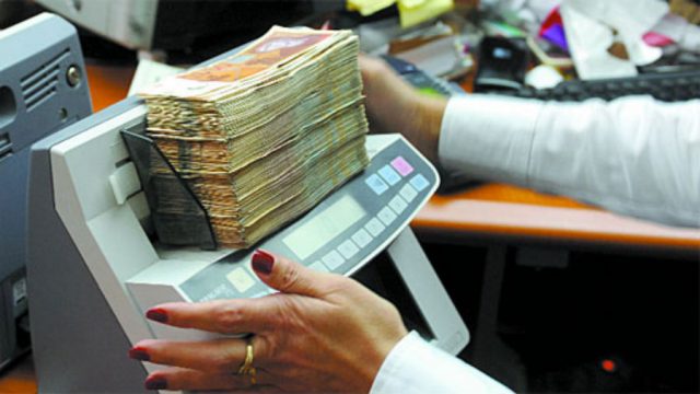 Измамиле штипјанка и подигнале седум кредити на нејзино име