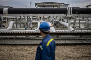 Зеленски: Украина ќе увезува гас од Грција за зимски потреби