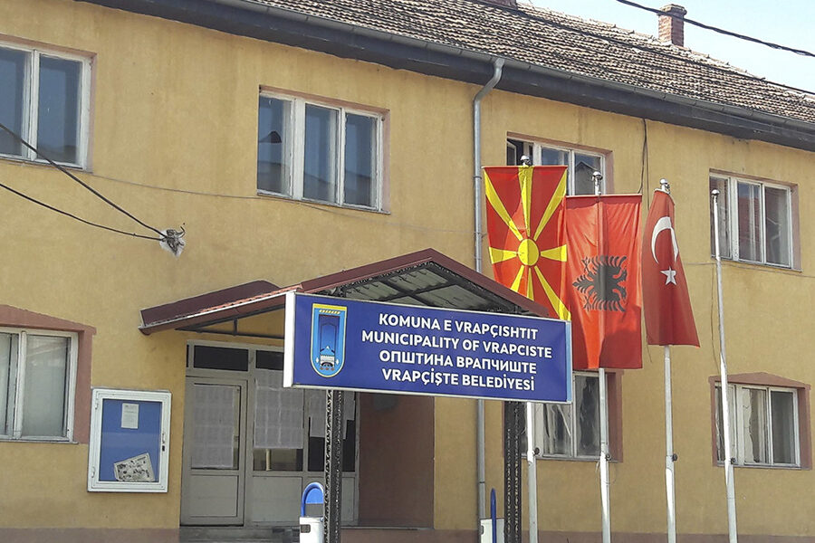 Вратите на општина Врапчиште заклучени: На поранешниот градоначалник вчера му истекол мандатот