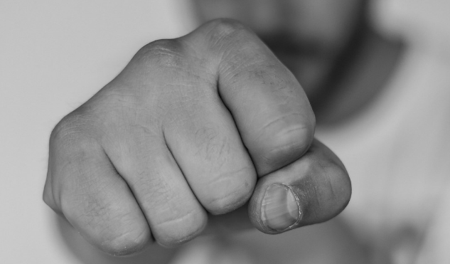 Почина 53-годишен маж од Богданци, бил тешко повреден при тепачка со друг маж