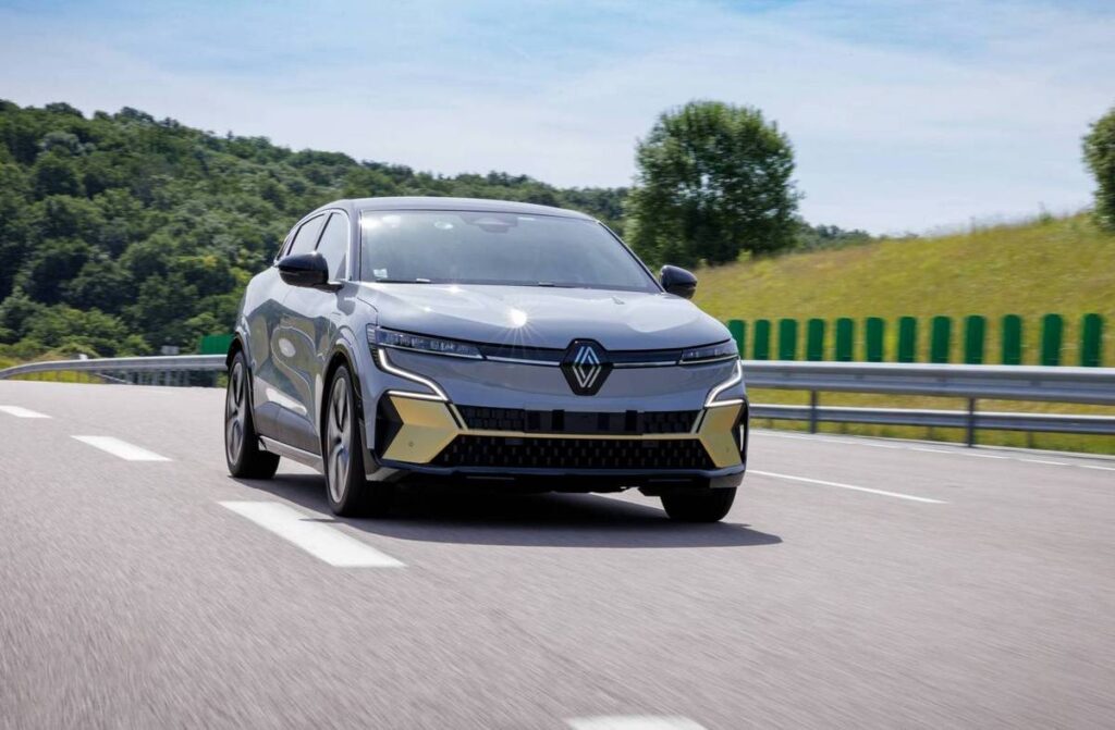 Следниот Renault Megane (и Scenic) ќе бидат со бензински мотори!