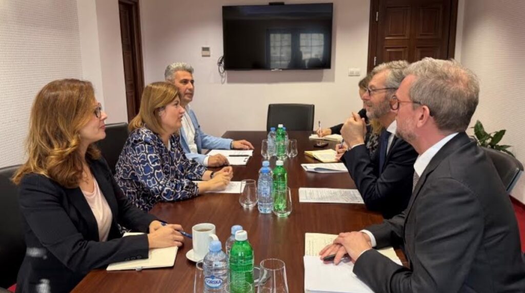 Божиновска и де Грут: Можности за големи енергетски инвестиции и зелена трансформација во Македонија