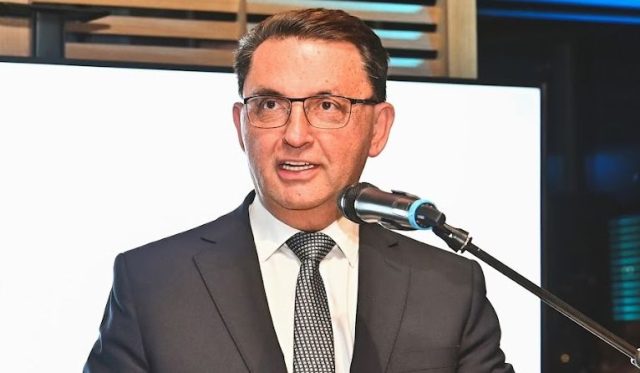 Славески: Во свет полн со неизвесност, штедењето е системска неопходност