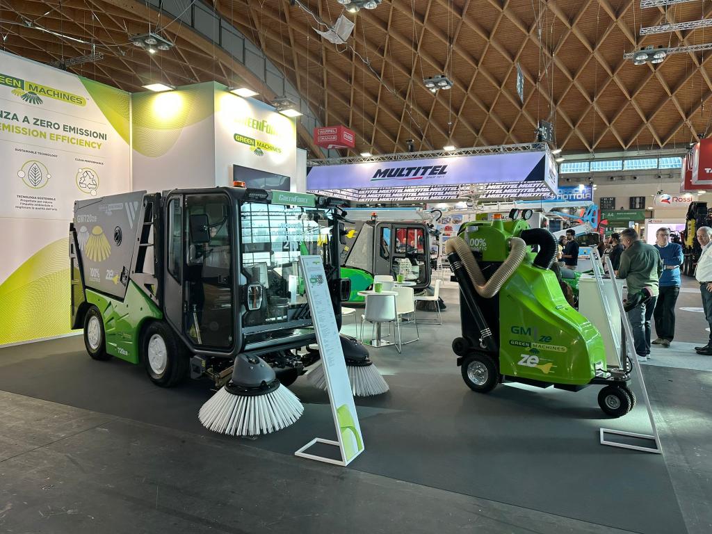 Грин Машинс со мотото „GREEN FORCE“ ги претстави своите електрични модели на ECOMONDO 2025 во Римини