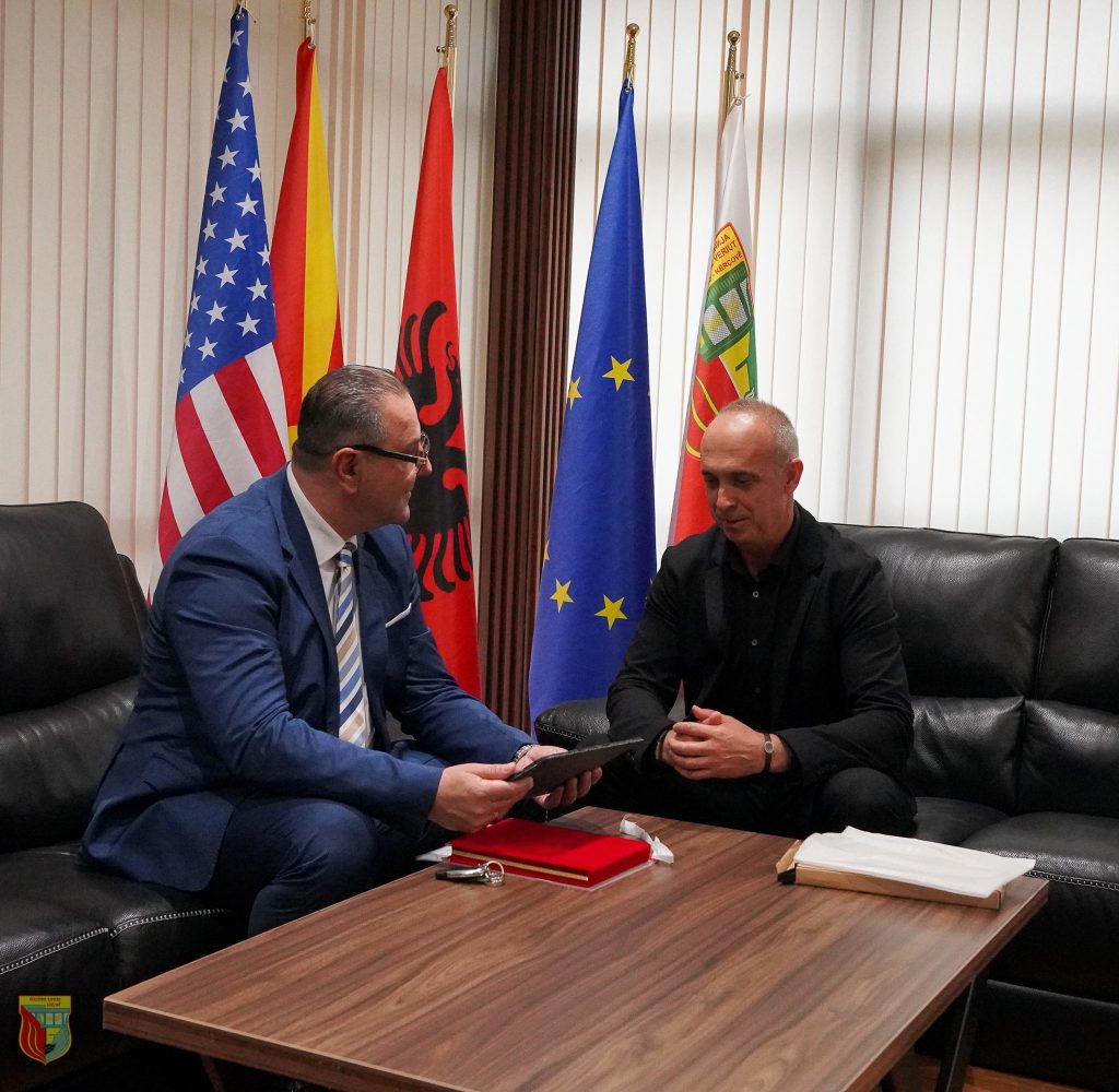 Јовановски ја презеде функцијата од Дехари во Кичево