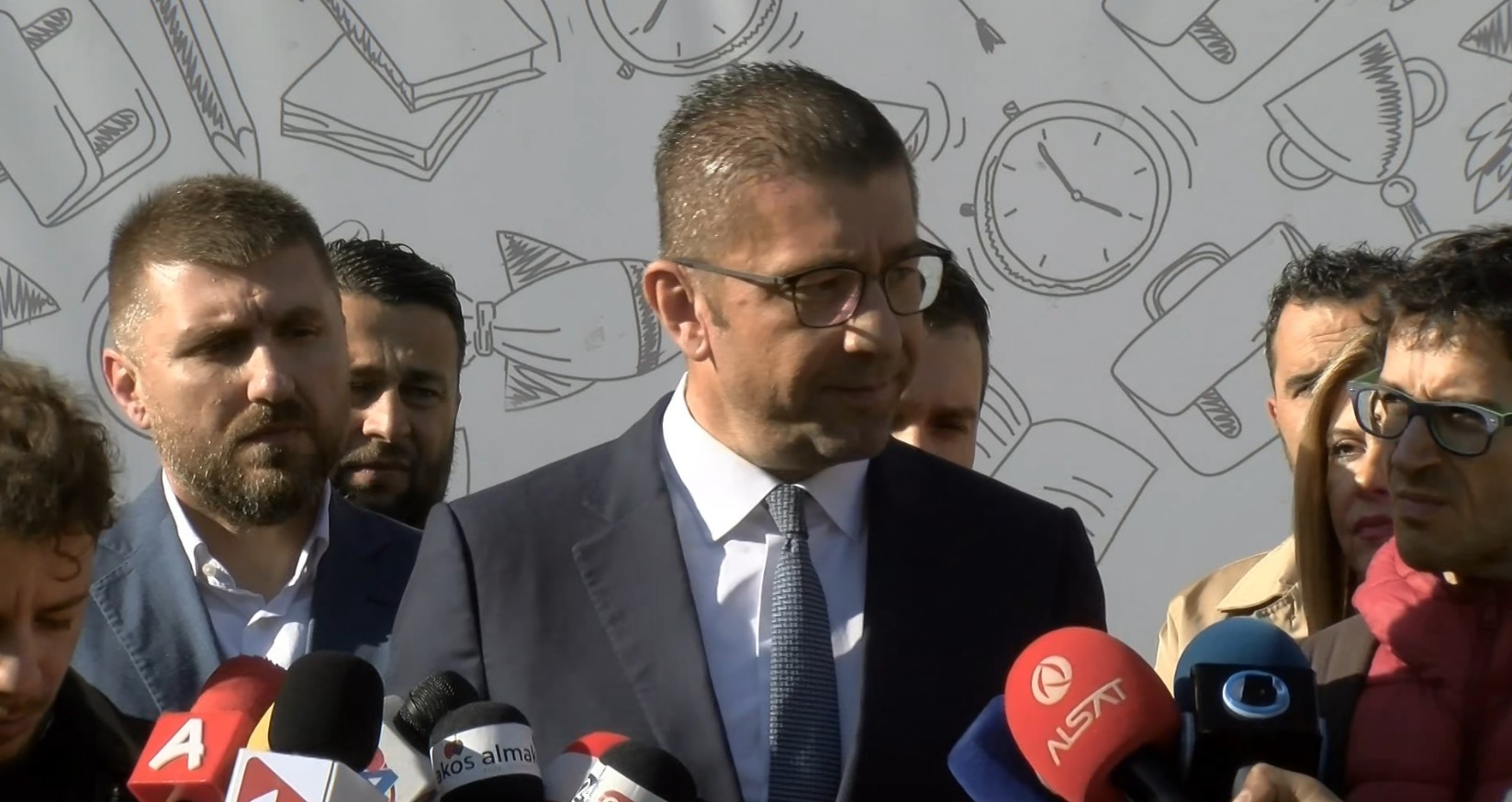 „Почекајте ќе видите“ – вели Мицкоски