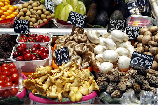 Цените на храната паднаа и во октомври