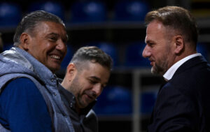 Мишко Ражњатовиќ му одговори на Обрадовиќ: „Некогаш беа егоисти, сега се телефоните…, секогаш има некој проблем“