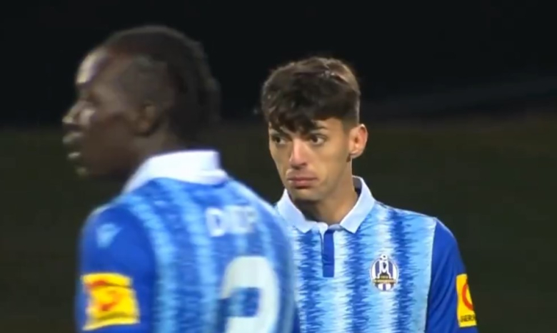 Уште ваков автогол немавме видено, од пола терен