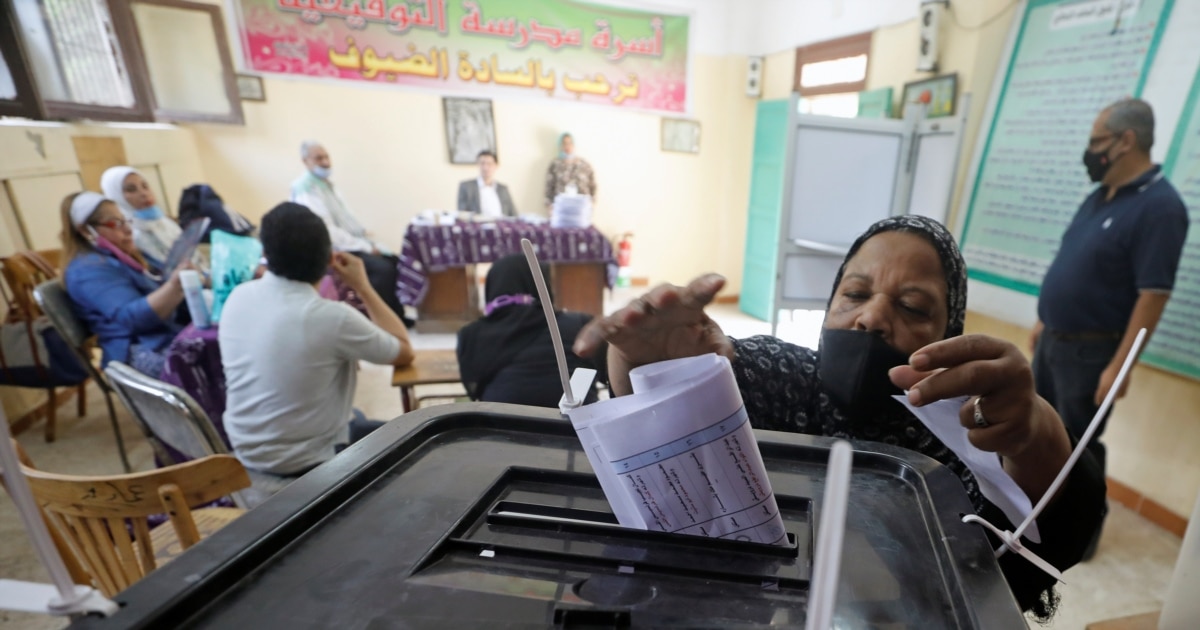 Почна гласањето за парламентарните избори во Египет