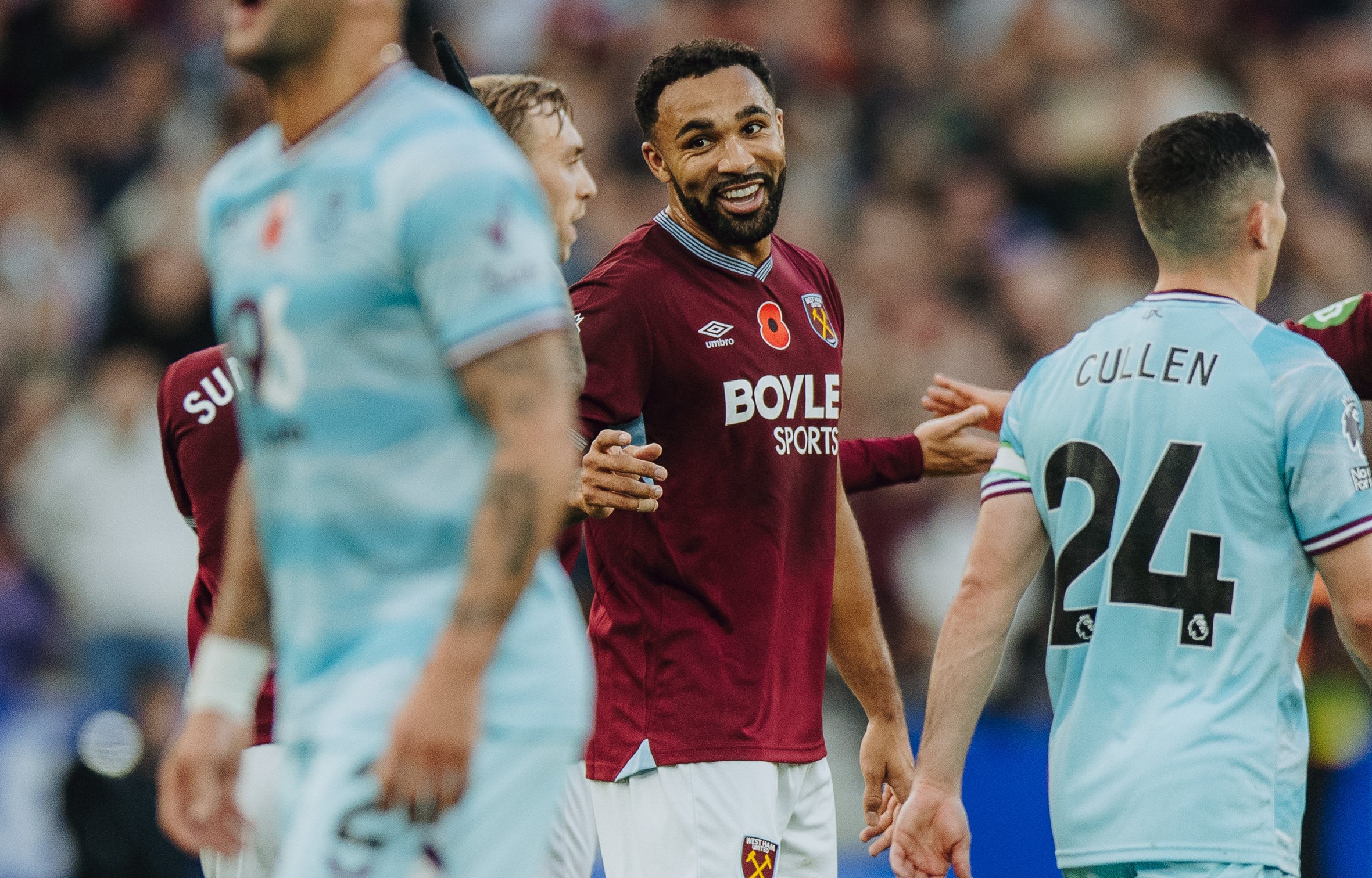 Вест хем со триумфот над Барнли побегна подалеку од дното