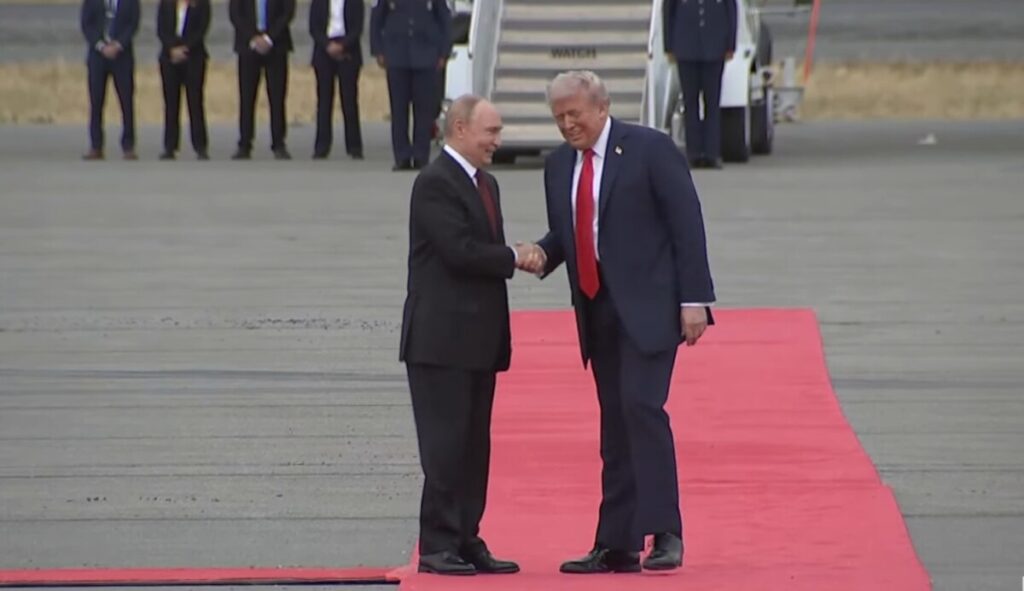 Трамп: Разочаран сум од Путин, но не сум завршил со него