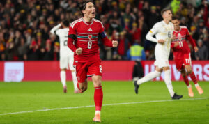 Целосен распад во Кардиф: Голови од слободен удар и пенал за убедливи 6-1 (ВИДЕО)