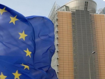 Европската комисија користи Чат-Џи-Пи-Ти при изработка на документи, обвинува Ирскиот совет за граѓански слободи