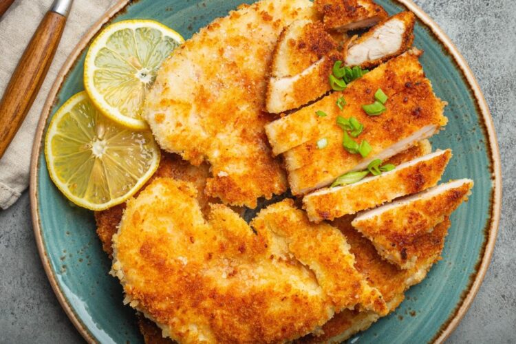 РЕЦЕПТ НА ДЕНОТ: Похувано пилешко на Џејми Оливер